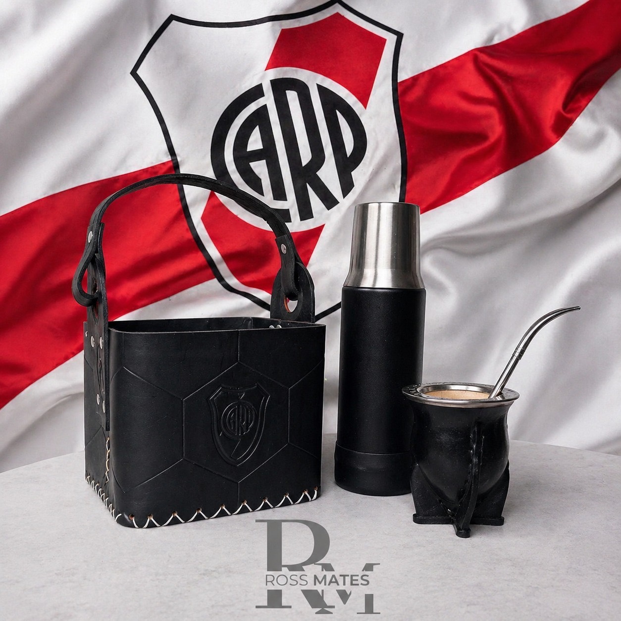 Combo matero River 